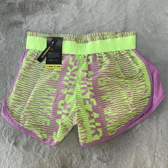 Nike Running Shorts - Picture 5 of 6